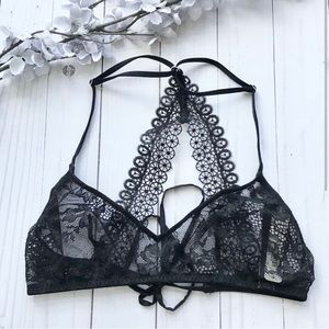 Victoria's Secret Lace Scoop Bralette—New With Tags!